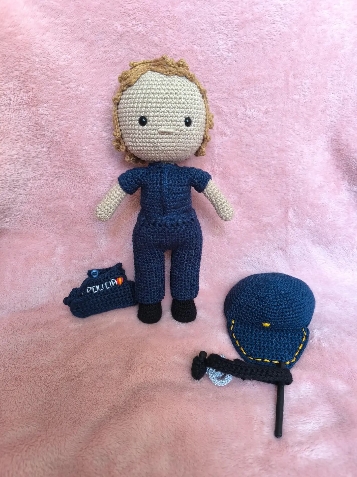 Amigurumi policía