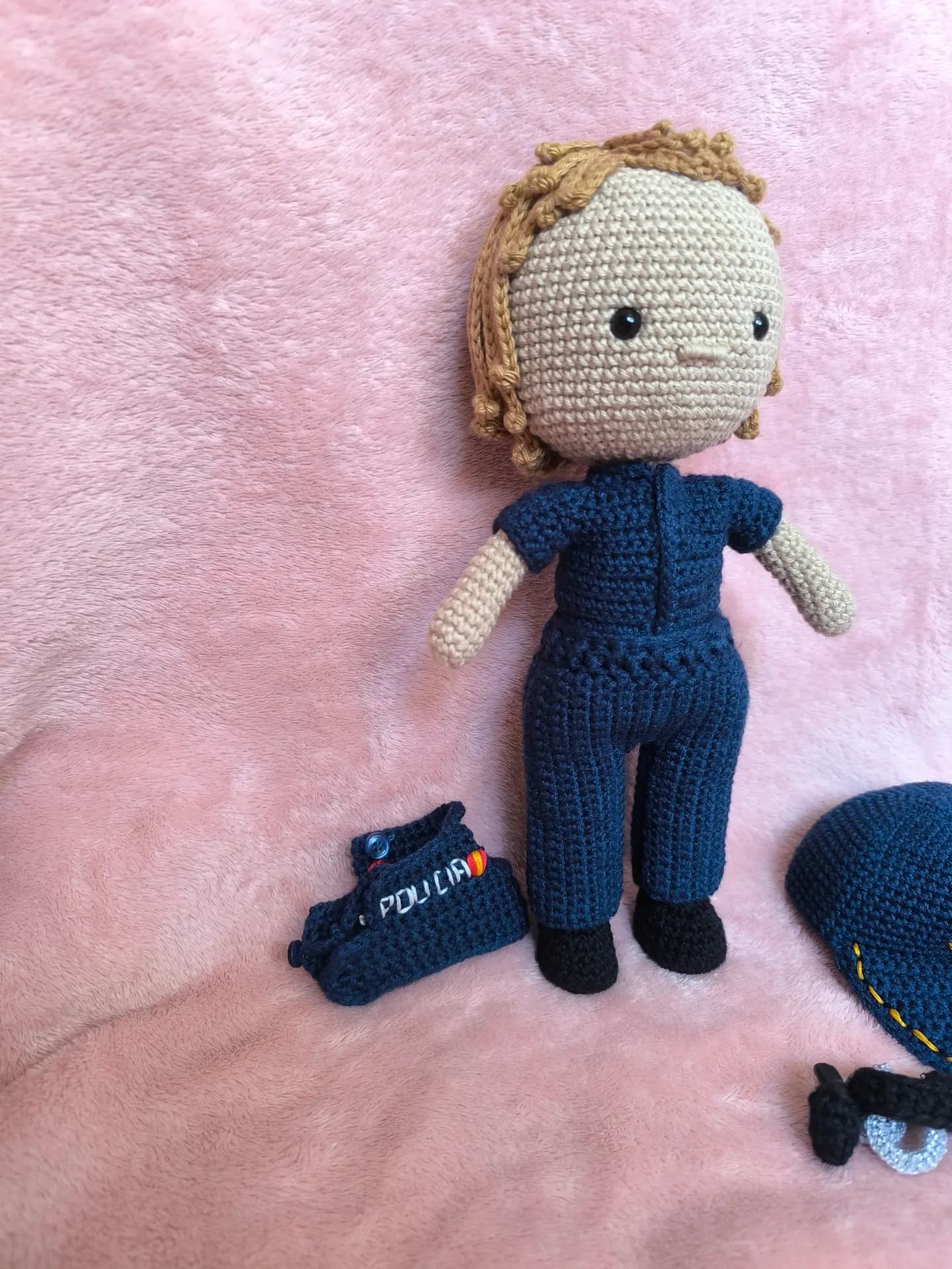 Amigurumi policía — miniatura 9