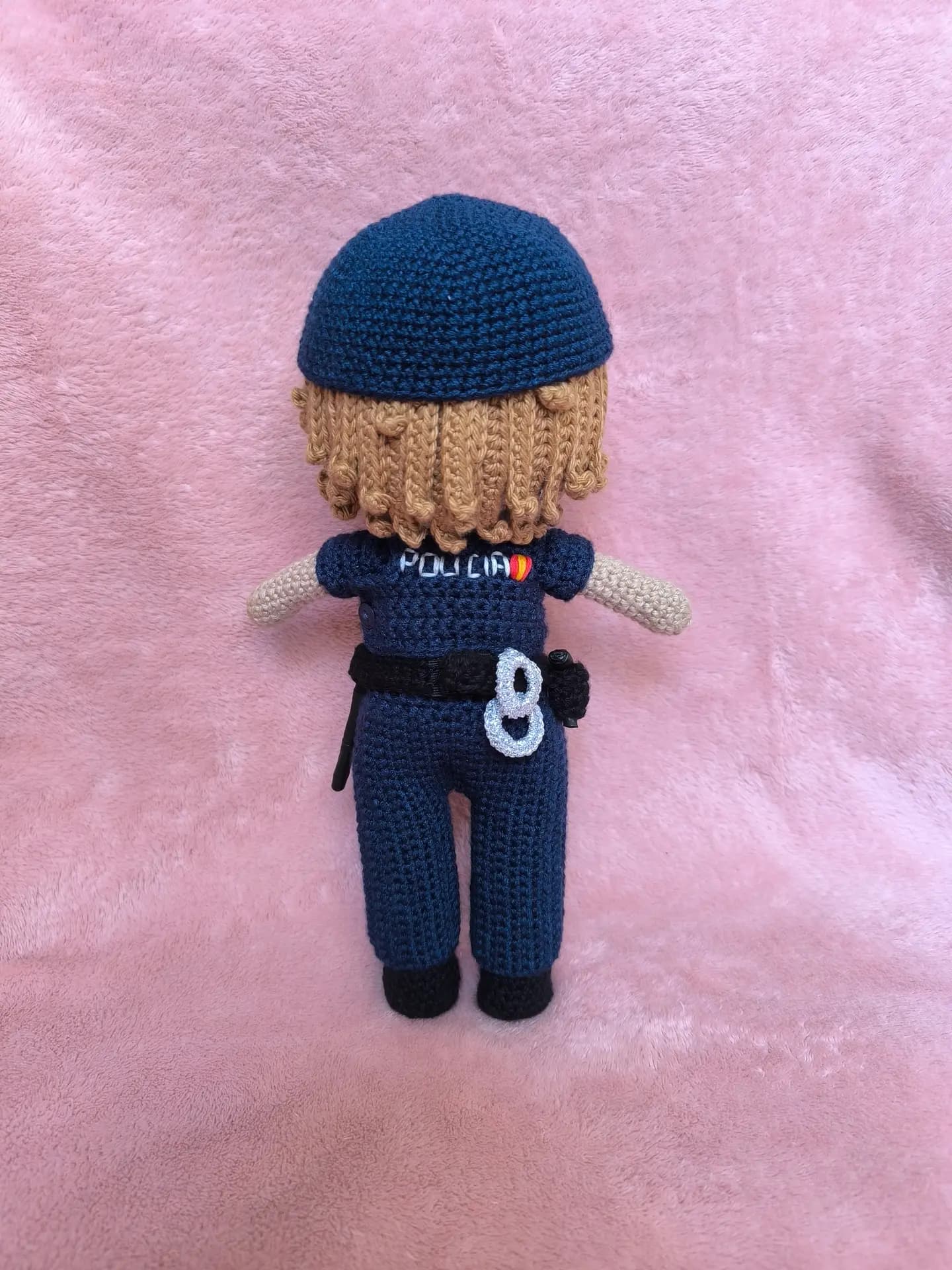 Amigurumi policía — miniatura 5